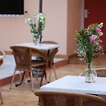 Riviera 호텔