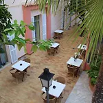 Отель Riviera