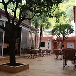 Riviera Отель Ментона