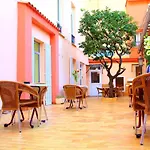 Riviera Отель Ментона