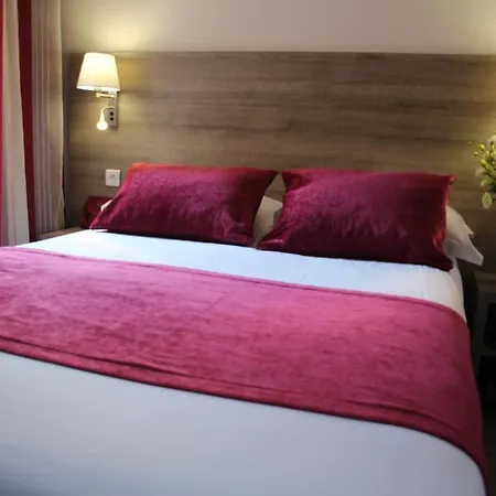 Riviera Hotell