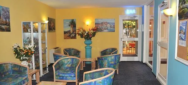 Riviera 3* Мантон