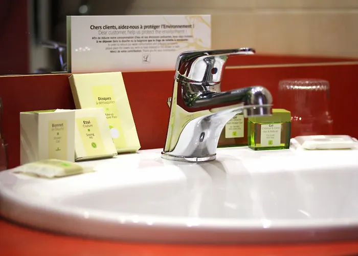 Готель Riviera Мантон